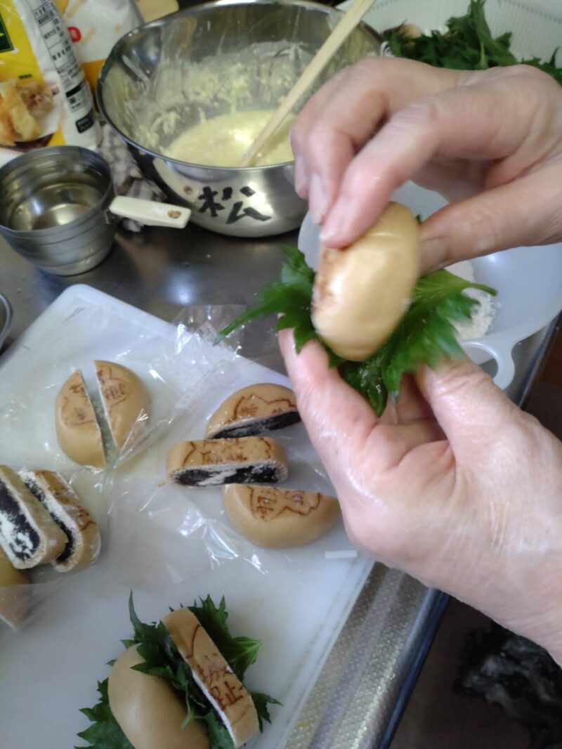 饅頭天麩羅大葉包